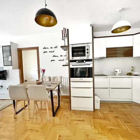 Simanic Apartment