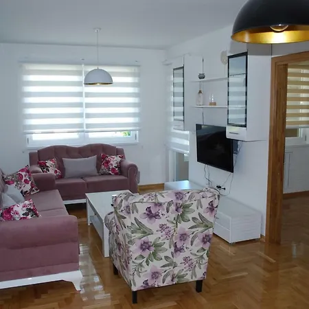 Apartment Simanic *